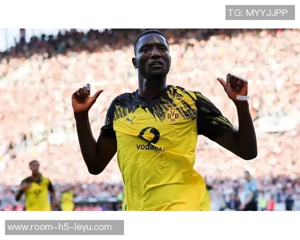 德国总理默茨提前离场错失多特绝杀圣保利的精彩瞬间 德国总理默茨提前离场错失多特绝杀圣保利的精彩瞬间